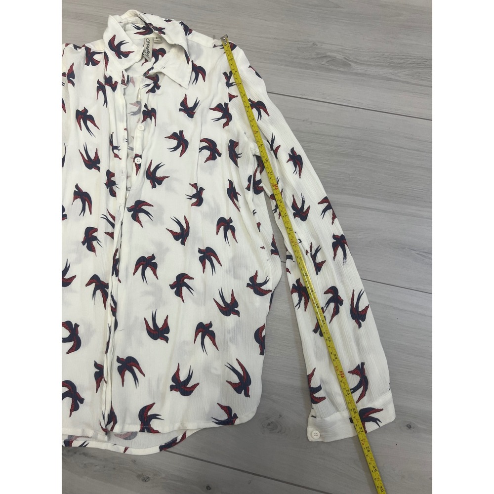 Ruby Rocks Blouse Womens Sz 8 White Swallow Bird Print Button Down Crepe Top - Picture 7 of 9